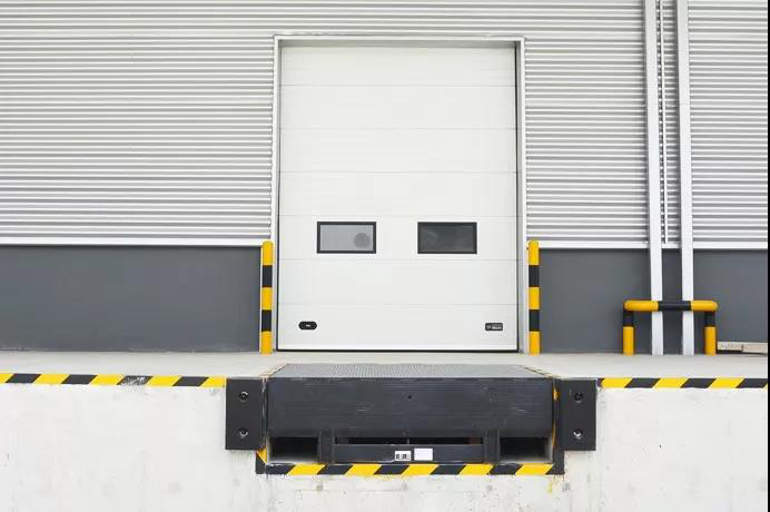 Which is better: sectional industrial door or industrial rolling door?